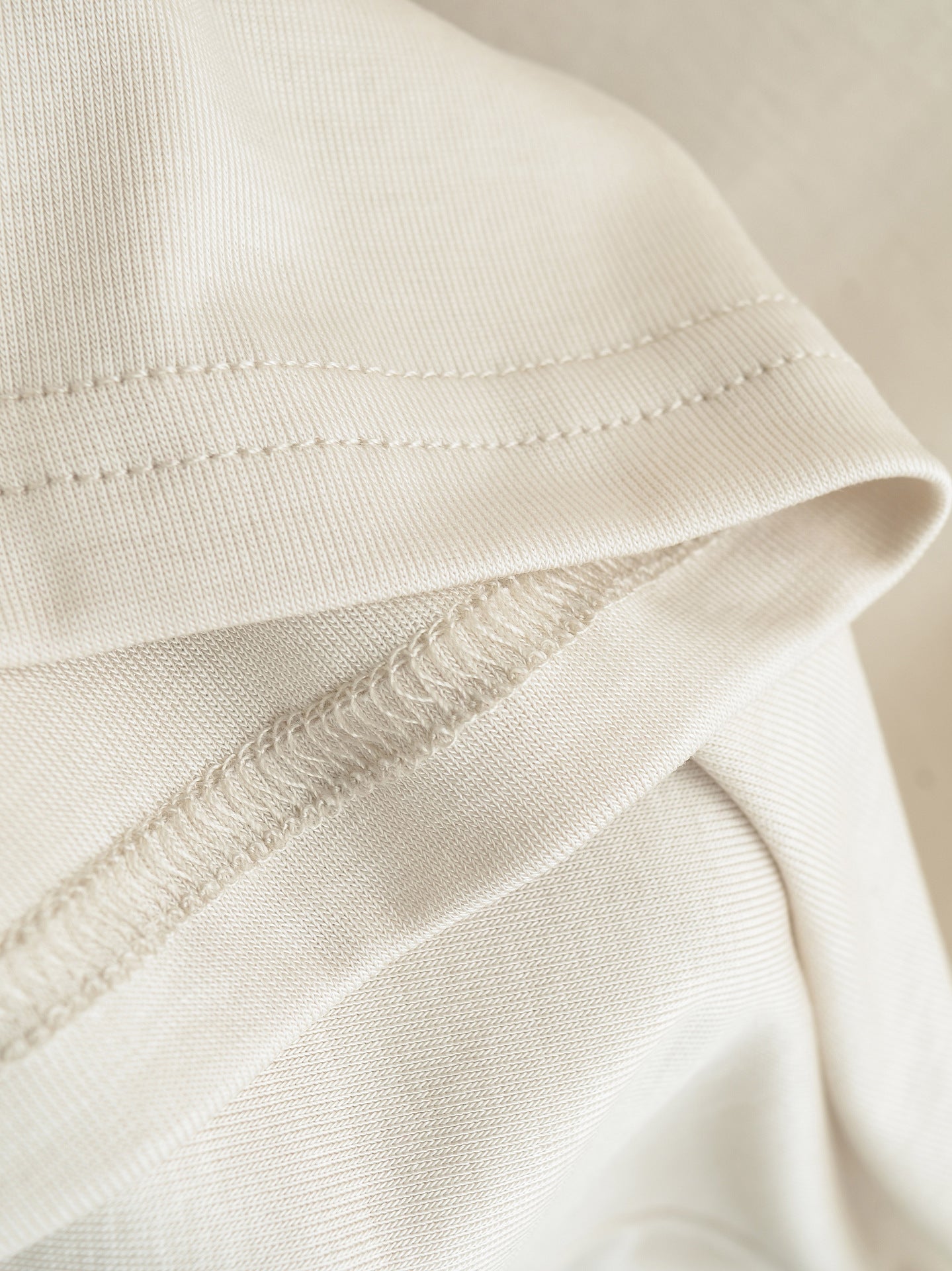Maglietta estiva da donna con scollo a U in spandex e lyocell disponibile in 7 colori