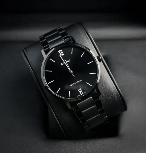 Casio MTP-VT01B-1B cinturiale acciaio nero dettaglio maglie