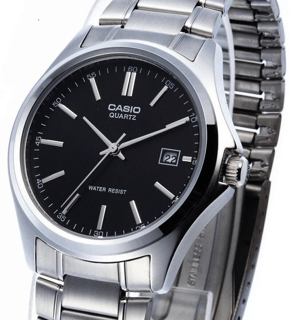 Orologio Casio per uomo, quadrante nero con segna data, cinturino in acciaio color argento, moviemnto al quarzo, modello: MTP-1183PA-1A