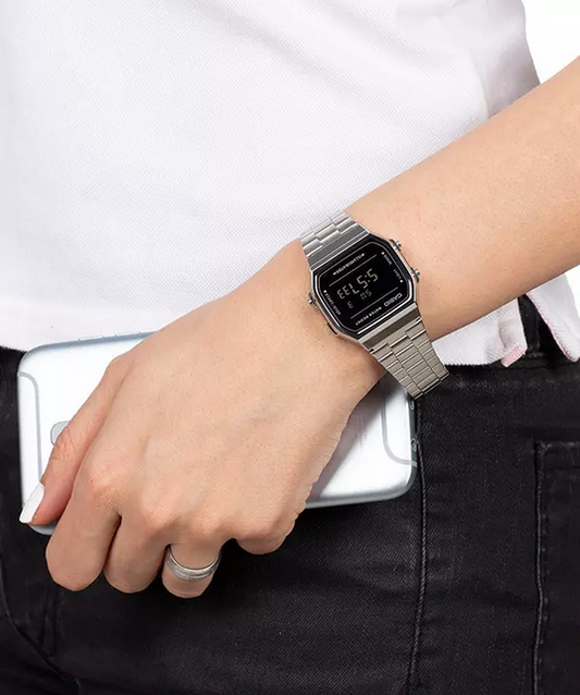Orologio Casio A168WEM-1D digitale vintage in acciaio inox con display LED
