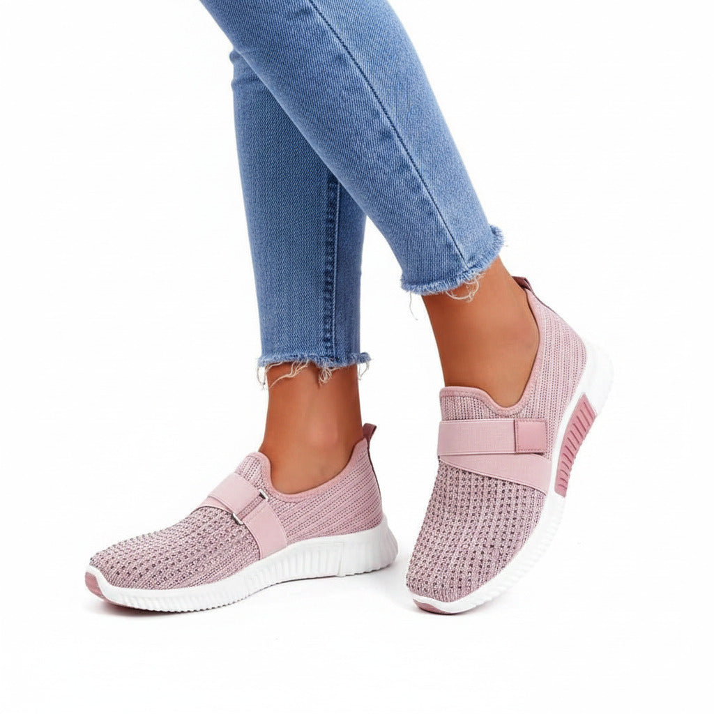 Scarpa sportiva per donna a strappo e brillantini, comoda senza lacci