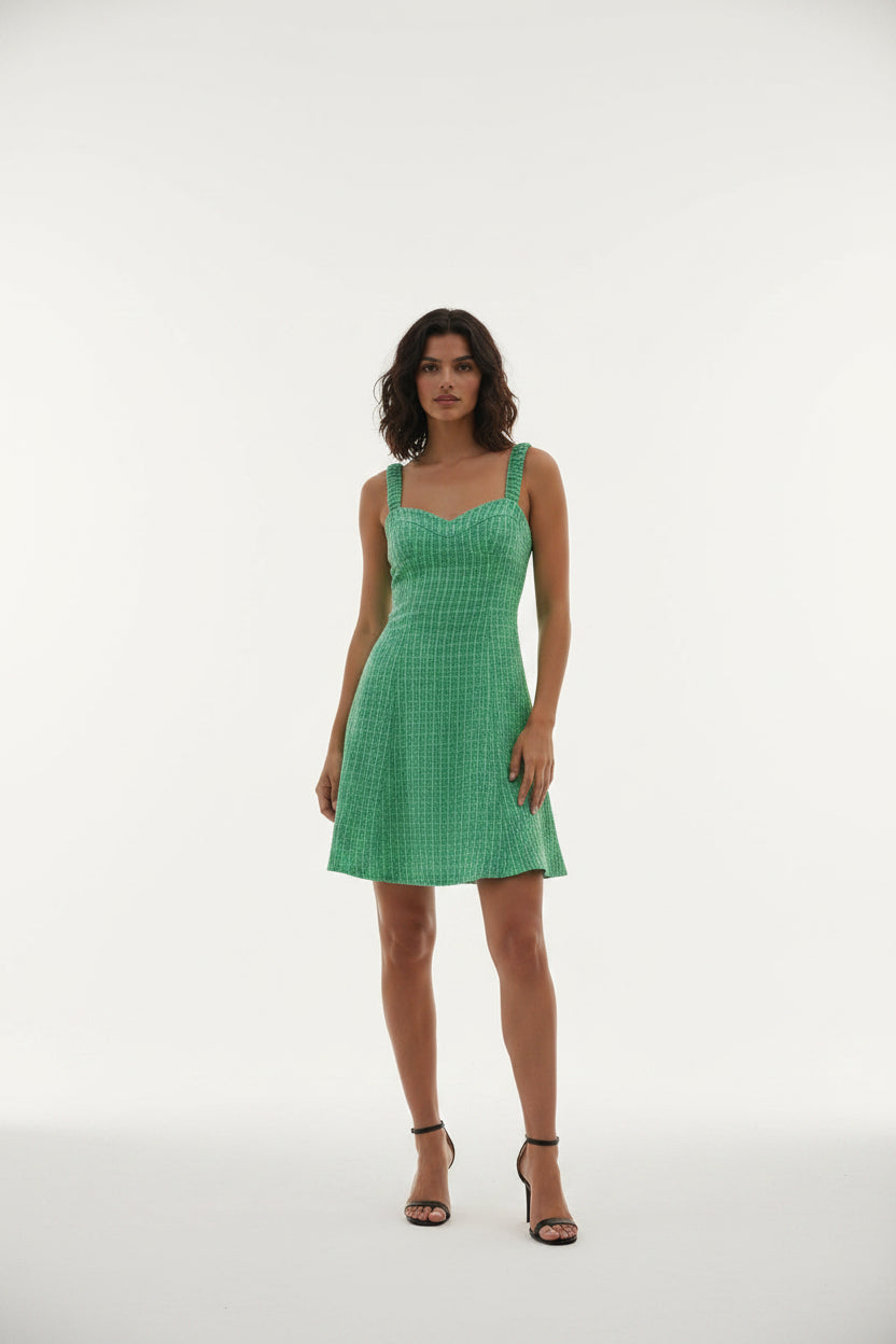 Vestito femminile estivo sfumature di colore verde senza maniche regular fit