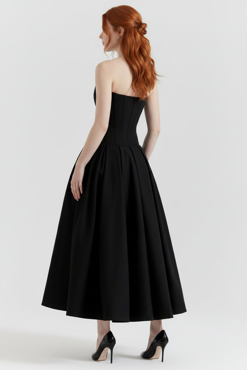 Abito elegante per donna con scollo a cuore senza spalline e manica gonna ampia