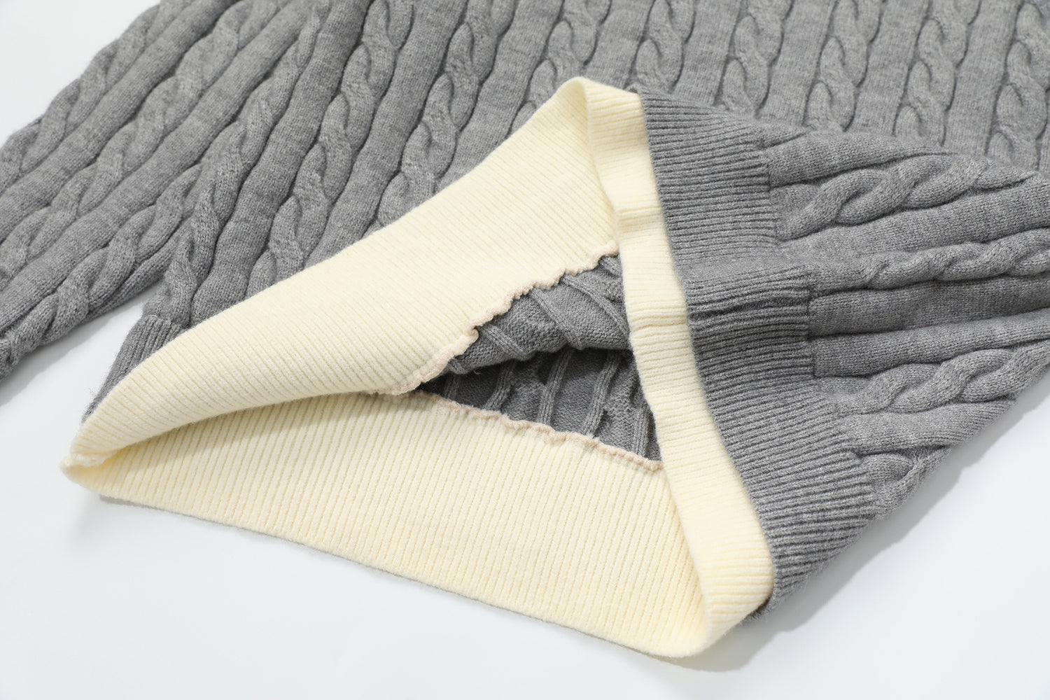Maglione vintage uomo intrecciato a trecce stile retrò vintage