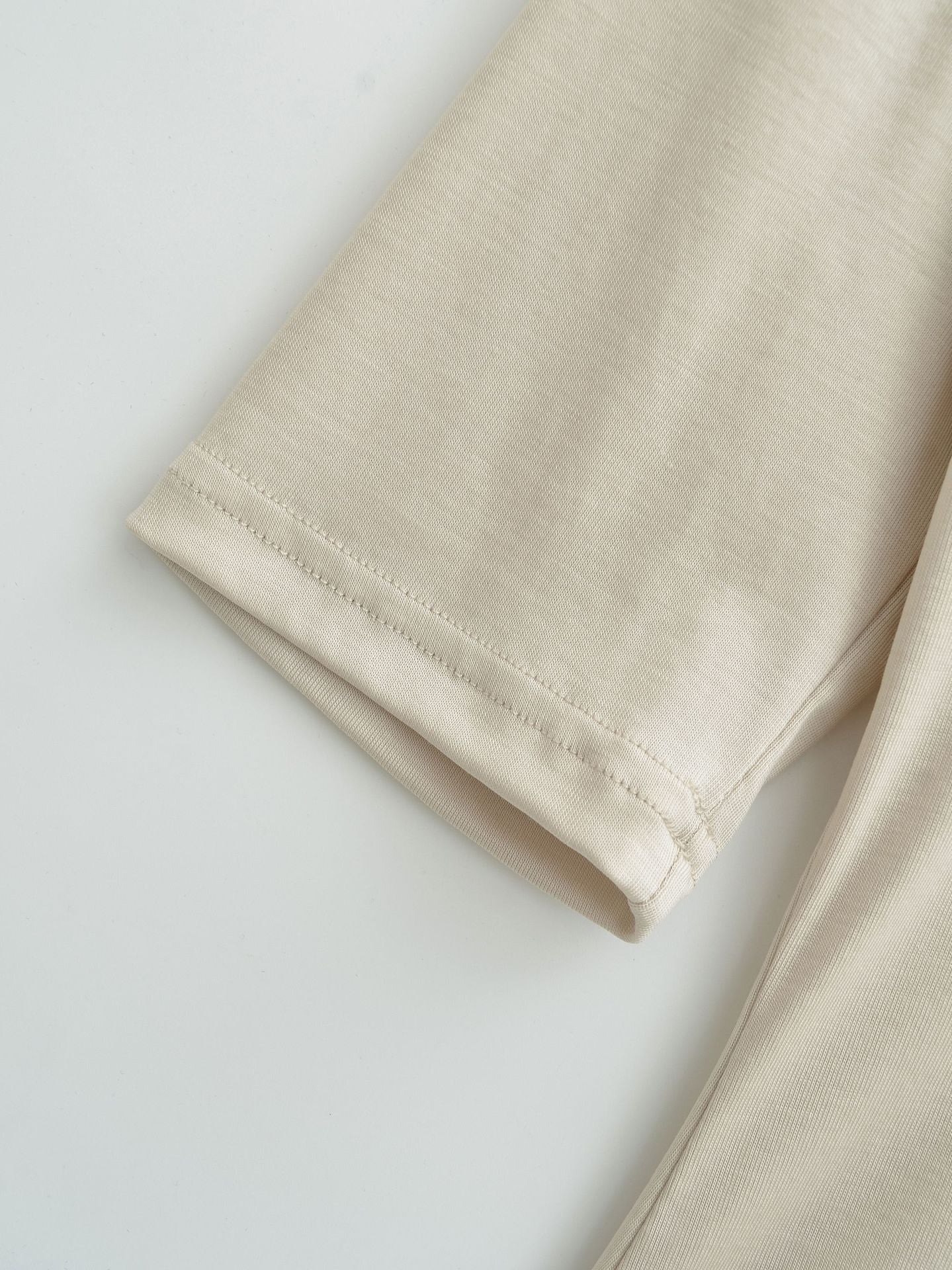 Maglietta estiva da donna con scollo a U in spandex e lyocell disponibile in 7 colori