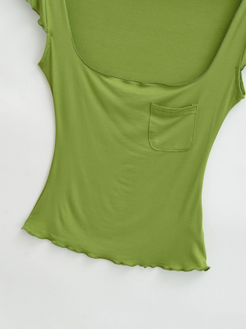 Maglietta estiva per donna con taschino frontale modello slim fit con scollo a u