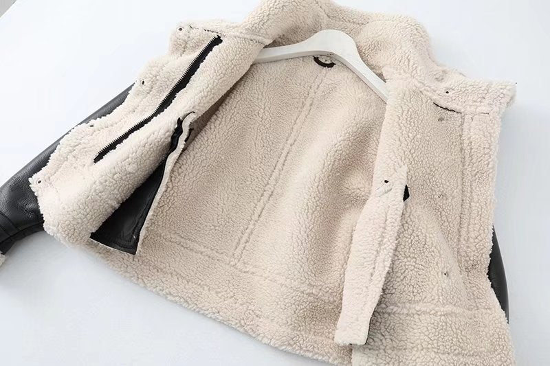 Giubbotto donna in pelle morbido e rivestito anche all'interno in pile, spesso e caldo