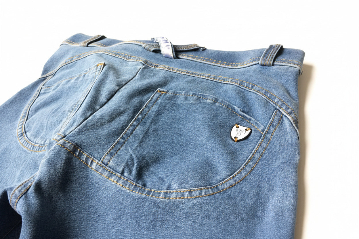 Jeans per donna elasticizzato di colore blu