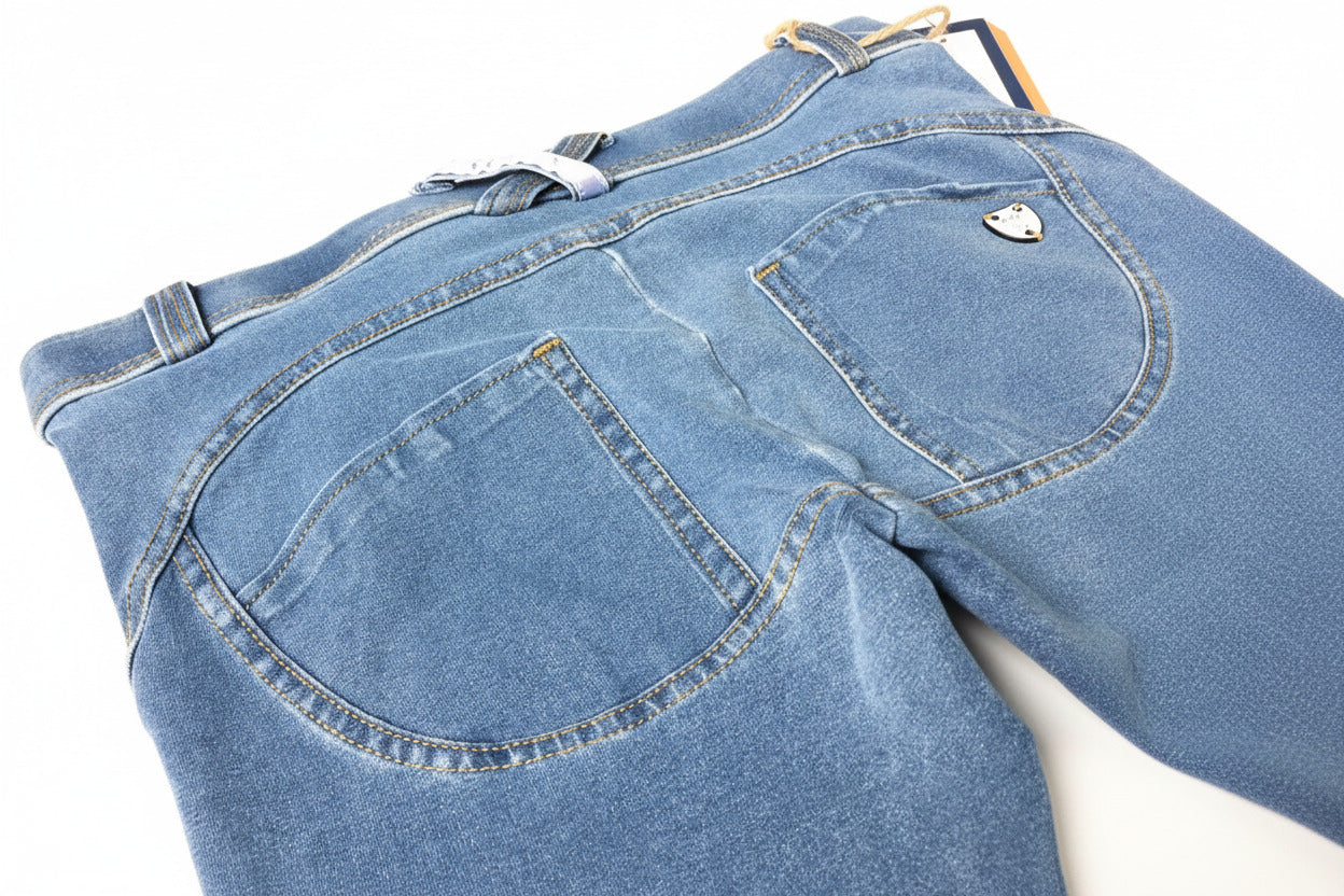 Jeans per donna elasticizzato di colore blu