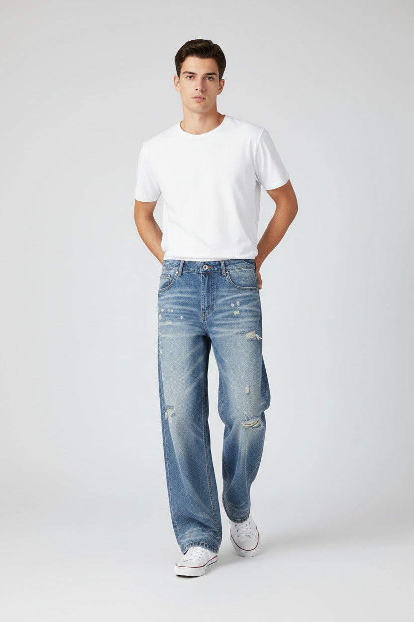 Jeans strappati per uomo di colore classico blu 
