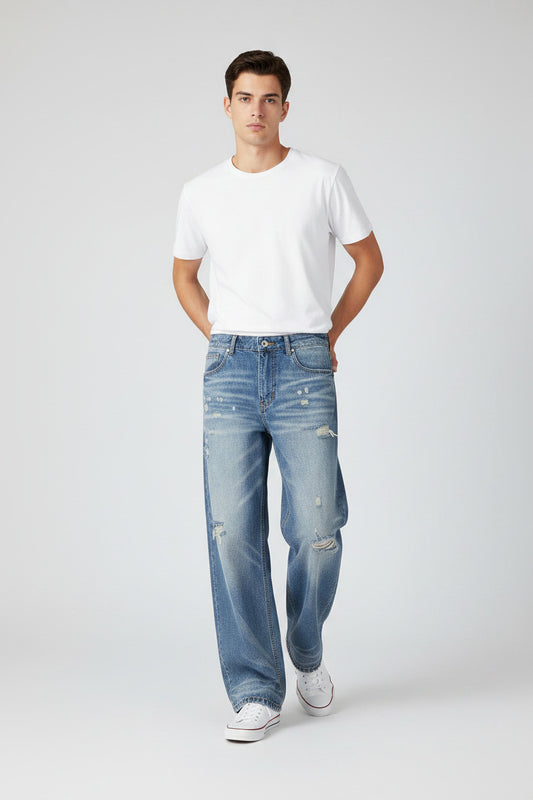 Jeans strappati per uomo di colore classico blu 