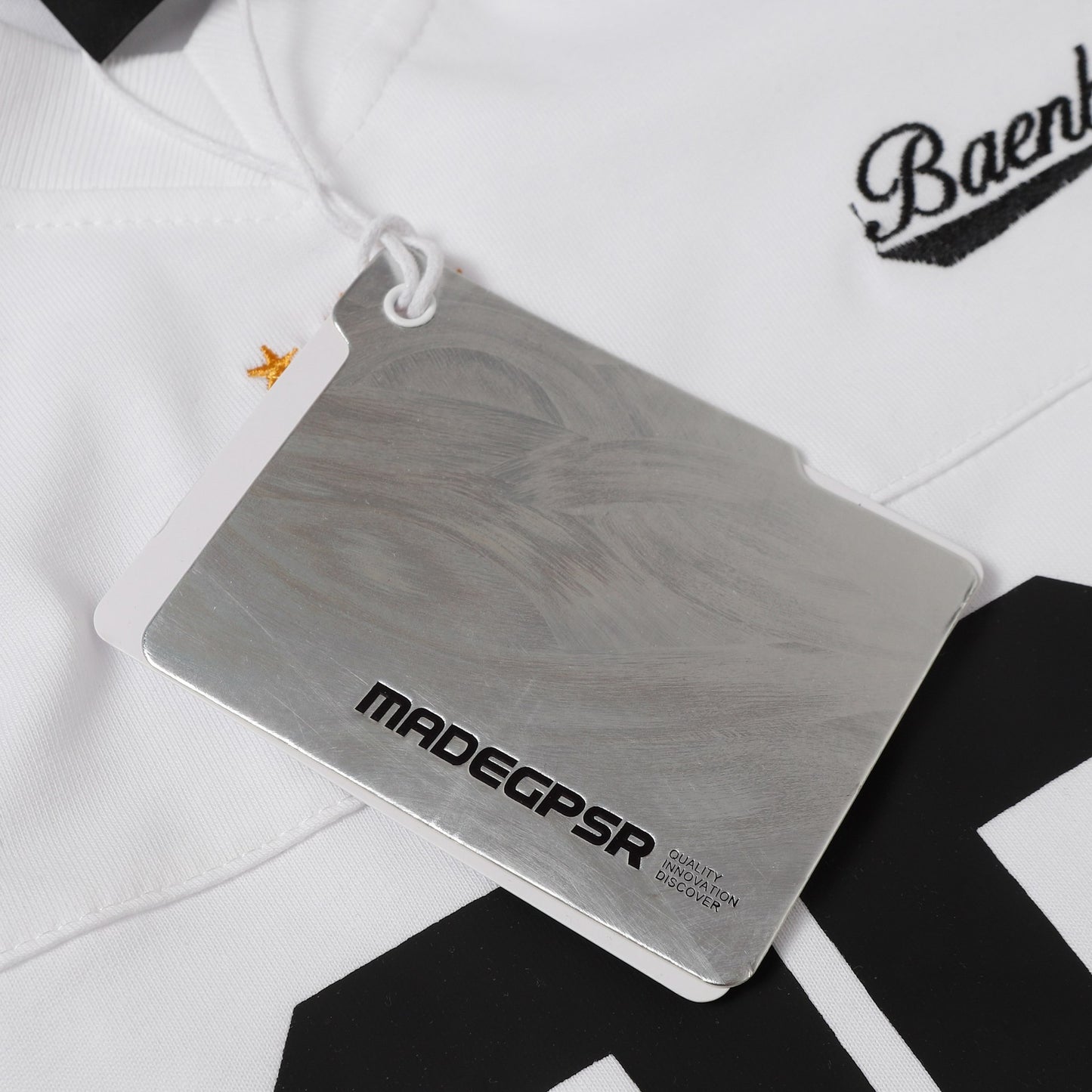 Maglietta uomo stile rugby oversize in cotone con numero frontale disponibile in bianco e nero