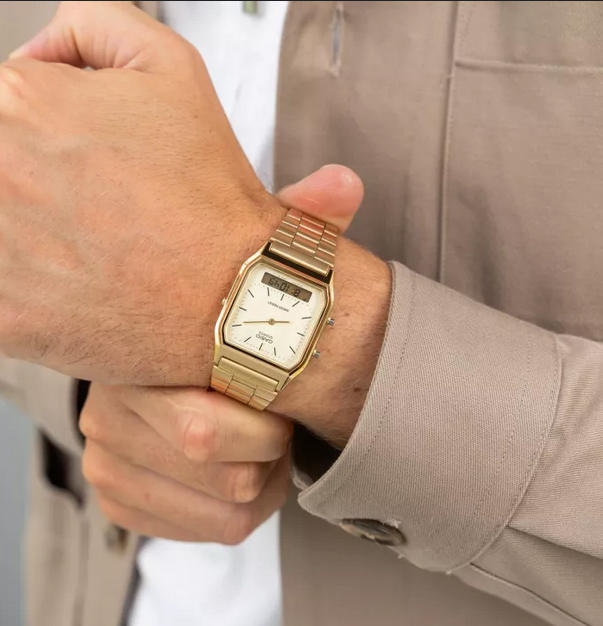 Casio AQ‑230GA‑9D – Orologio Analogico‑Digitale Vintage Oro