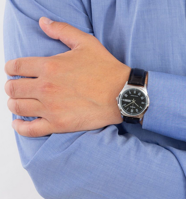 Orologio Casio MTP‑V006L‑1B – acciaio / cinturino pelle, giorno & data