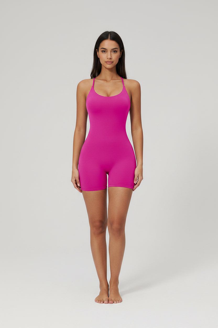 Tuta intera donna sportiva corta aderente in nylon elasticizzato senza maniche con schiena scoperta