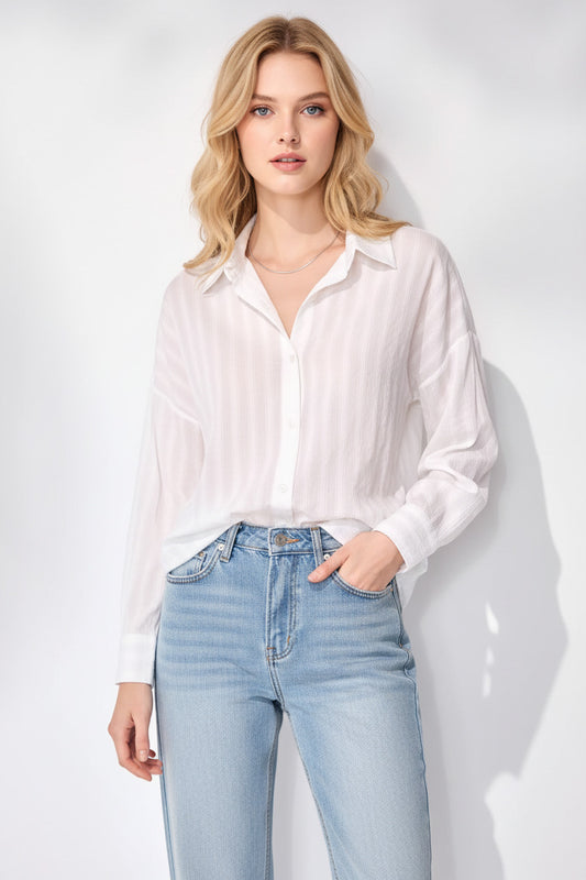 Camicia a maniche lunghe classica per donna di colore bianco con fantasie a righe