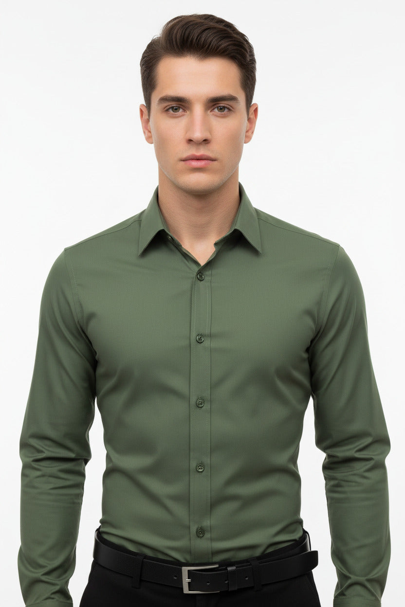 Camicia uomo slim fit elegante a tinta unita
