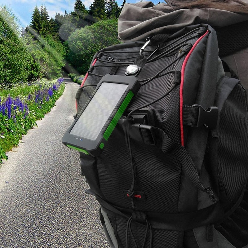 Power bank solare da 20.000 mAh con pannello ad alta efficienza, carica simultanea, ideale per attività all'aperto