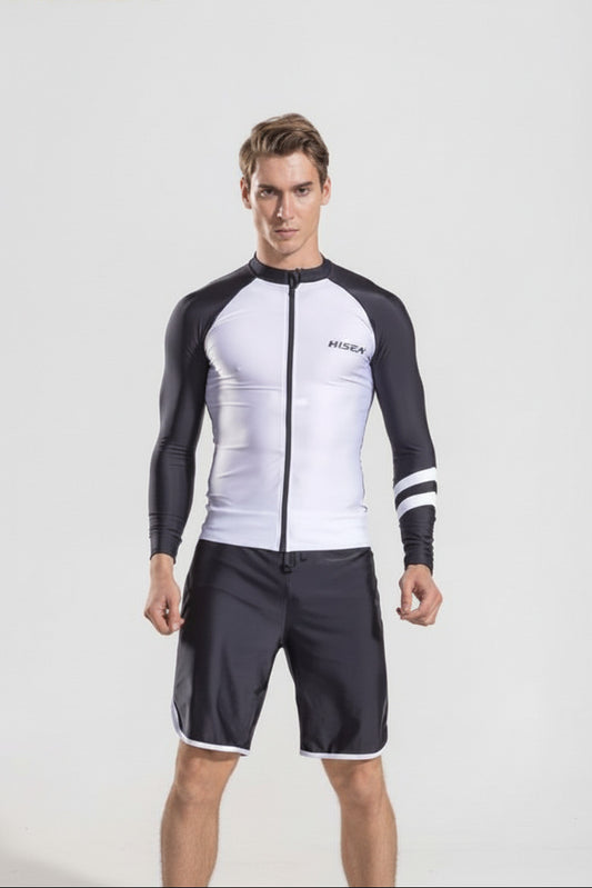 Set completo per il mare surf con pantaloncino e maglietta manica lunga