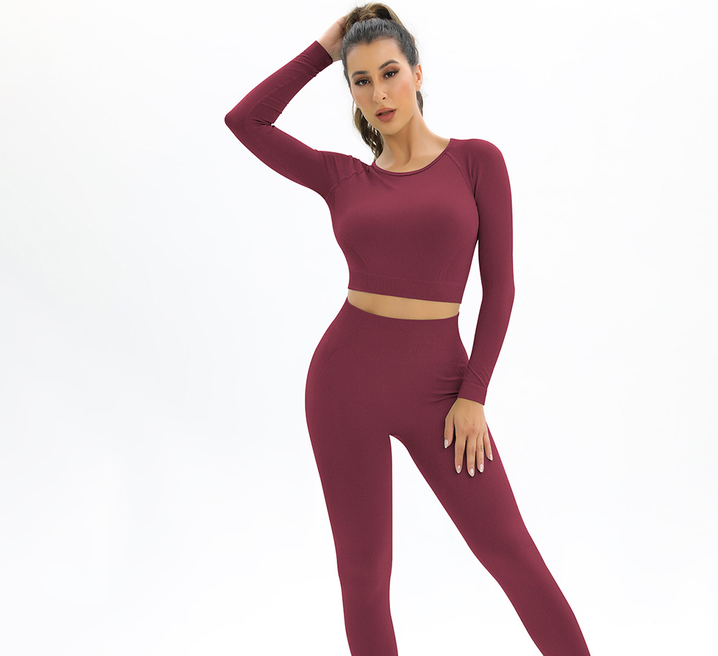 Set yoga maniche lunghe – top e leggings traspiranti LowEconomy colore bourdeaux